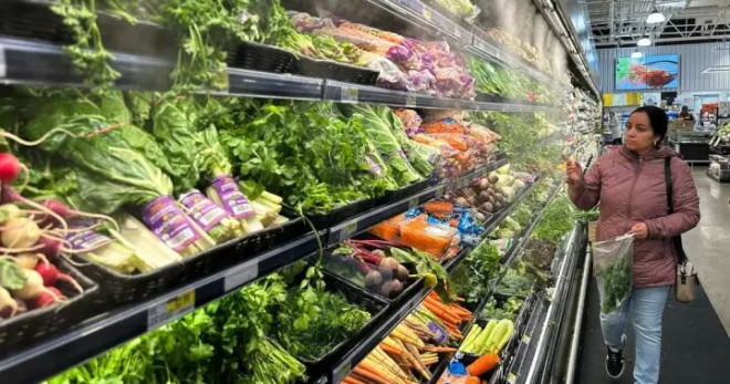 Gas, food and travel: How the war in Iran is driving up costs in B.C. |  Globalnews.ca