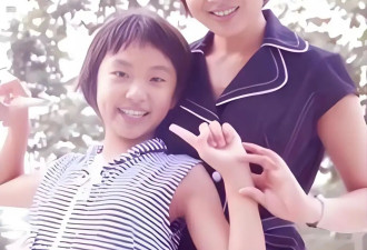 55岁闫妮近况曝光！与前夫离婚22年还是单身，如今28岁女儿比她漂亮
