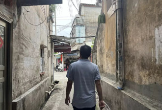 “一天没找到梅姨 心都放不下来” 两个父亲熬白了头…