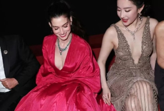 刘亦菲安妮海瑟薇米兰同框，互搂腰，不抢C位太体面