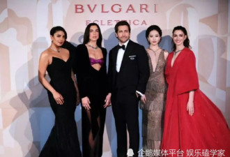 刘亦菲安妮海瑟薇米兰同框，互搂腰，不抢C位太体面