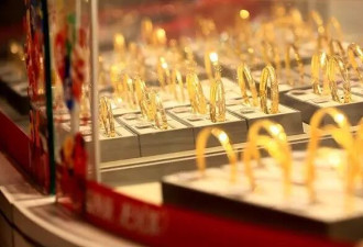 揭秘珠宝店“黄金分期”背后的骗局.....
