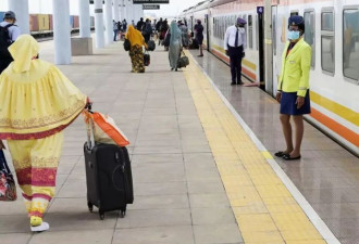 中国像下饺子一样建港口，这次是在非洲！