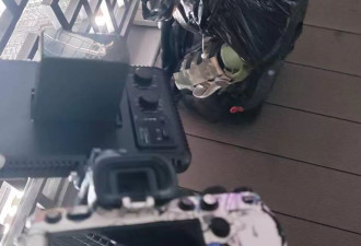 游客在开封万岁山给妻子拍照被3次阻拦