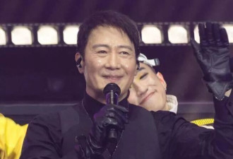 59岁黎明演唱会生图曝光！昔日男神被群嘲像酒保