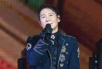 59岁黎明演唱会生图曝光！昔日男神被群嘲像酒保