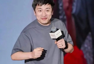 张雪峰追悼会再度被看哭！现场人山人海.....