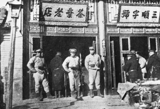 老照片：1912年袁世凯遇刺现场,三枚炸弹马死车翻