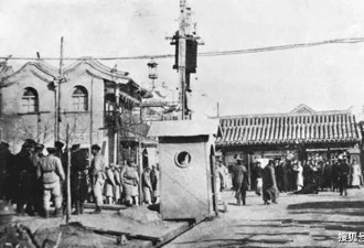 老照片：1912年袁世凯遇刺现场,三枚炸弹马死车翻