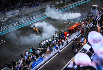 F1，被饭圈女孩拯救的没落老钱游戏