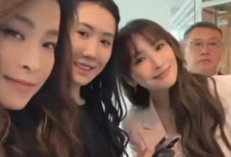 48岁吴佩慈露面，穿小脚裤简单干练，失去了...
