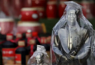 讽刺毛泽东的中国艺术家高兟出庭受审 引广泛争议