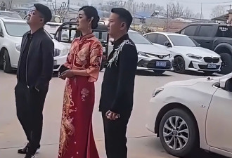 大衣哥前儿媳陈亚男举行订婚宴，新郎比朱小伟要帅气