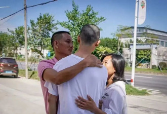 被“梅姨”拐卖的男孩，两个“回不去”的家