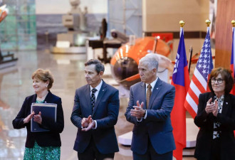 美国参议员敦促台湾增加军费开支，北京表示抗议