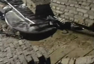 女子参加丧礼被砸死，遗体已停放半年多