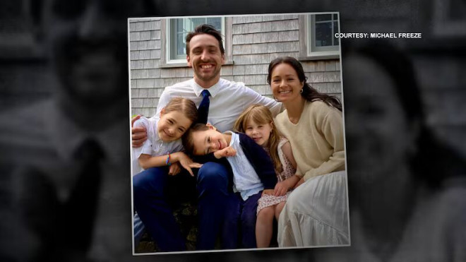Freeze 一家合影。因被拒入境美国，Freeze 一家目前滞留在渥太华。（由 Michael Freeze 提供）