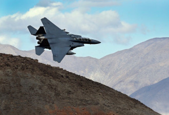 “激烈交火”后 美军寻获失联F-15飞官