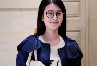原来她是乔欣妈妈，二婚嫁上海豪门托举女儿