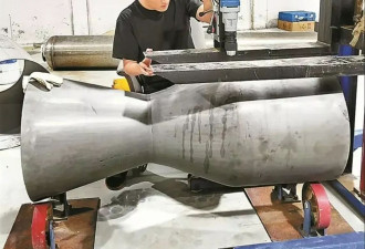 中国版马斯克！深圳95后年轻人自制火箭发射升空