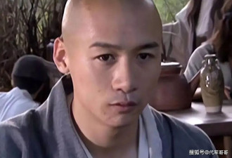 52岁高虎：曾经红极一时，如今退圈沦落到送外卖