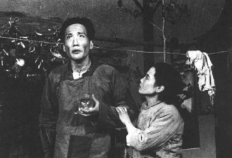北京人艺70年往事：辉煌背后，全是代价