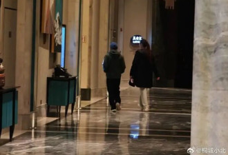 王宝强和女友开大G现身青岛，冯清本人又高又瘦，两人身高差吸睛