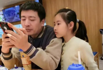 张雪峰女儿让人心酸,收集路人偷拍照,想留下和爸爸合影