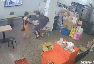 20岁男豆浆店当众自慰 老板娘不敢看 CCTV曝光警抓人