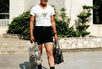 迟重瑞一组年轻时老照片：儒雅俊朗 一眼难忘