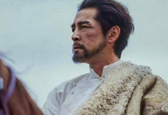 胡歌人民日报发表文章