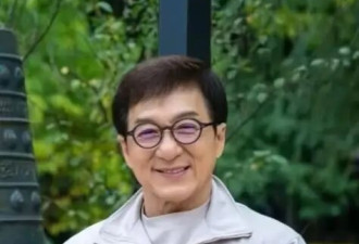 72岁成龙生日当天，带43岁儿子惠州游玩....