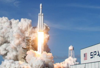 SpaceX去年营收超185亿美元 亏损近50亿美元