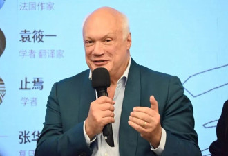 66岁法国文学大师来华 感慨中国的一切"都太快了"