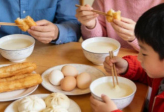 “全世界的穷人都把碳水当主食”