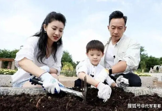 42岁斓曦近况曝光！嫁给歌手程翔生一子，如今婚姻幸福被宠成公主