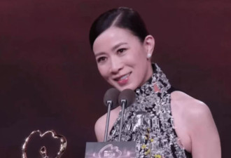 51岁佘诗曼上海品牌直播，小腹突出圆润发福