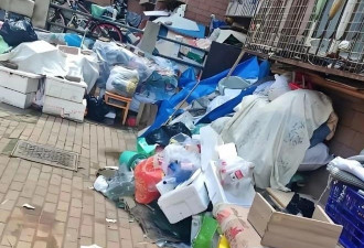 物业大撤退 垃圾堆积恶臭熏天 中国楼市再添忧？