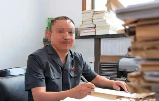 ������������ˣ���Ժ�칫����Ϊ�����ֳ�