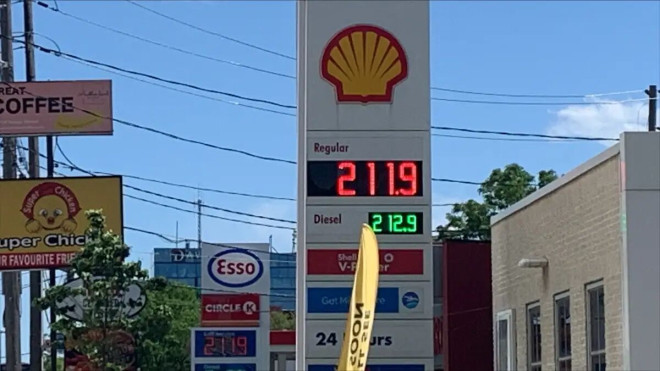 GTHA gas prices hit new record highs this weekend, could rise further next week: analyst | Globalnews.ca