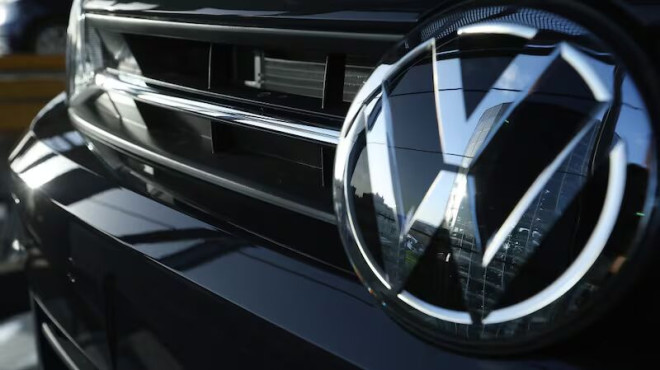 大众汽车徽章。此前已发放的赔款覆盖了其他年份和品牌,包括大众等。