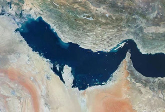 BBC：首艘“闯关”油轮失败！中国富星号被逼折返