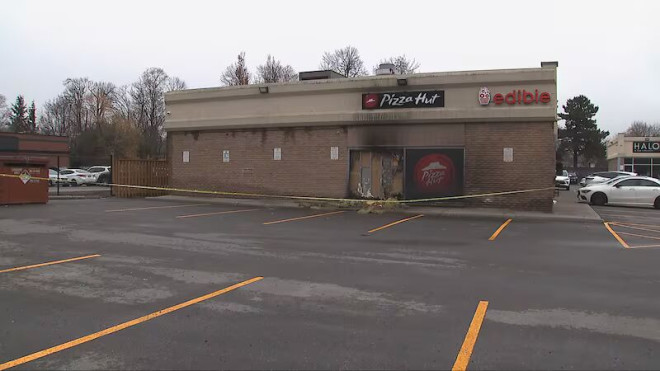 万锦 Pizza Hut 餐厅被封锁调查