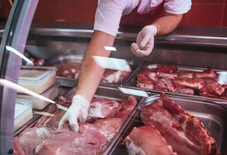 “猪肉比白菜还便宜”？中国人民有福了