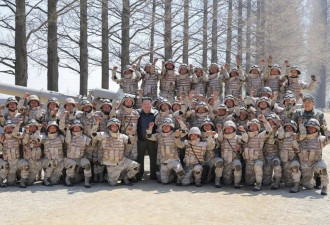 金正恩太阳节期间视察炮兵，韩媒点出不寻常之处