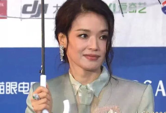 北影节开幕式红毯生图来了！舒淇晕妆，高圆圆脸发黄