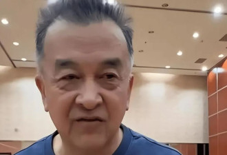 65岁黄宏近况近日曝光，如今走路要人搀扶头发全白