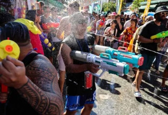 泰国宋干节变 “夺命周”：3天191人死亡