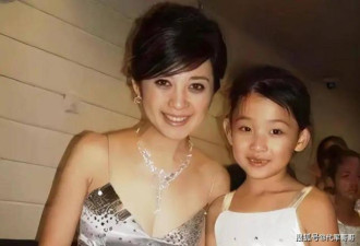 57岁许戈辉现身，如今女儿成为她的骄傲