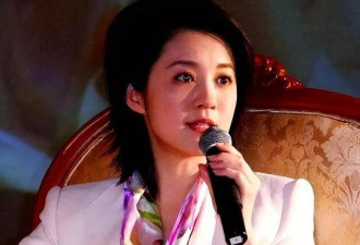 57岁许戈辉：美女主持变粗腿大妈